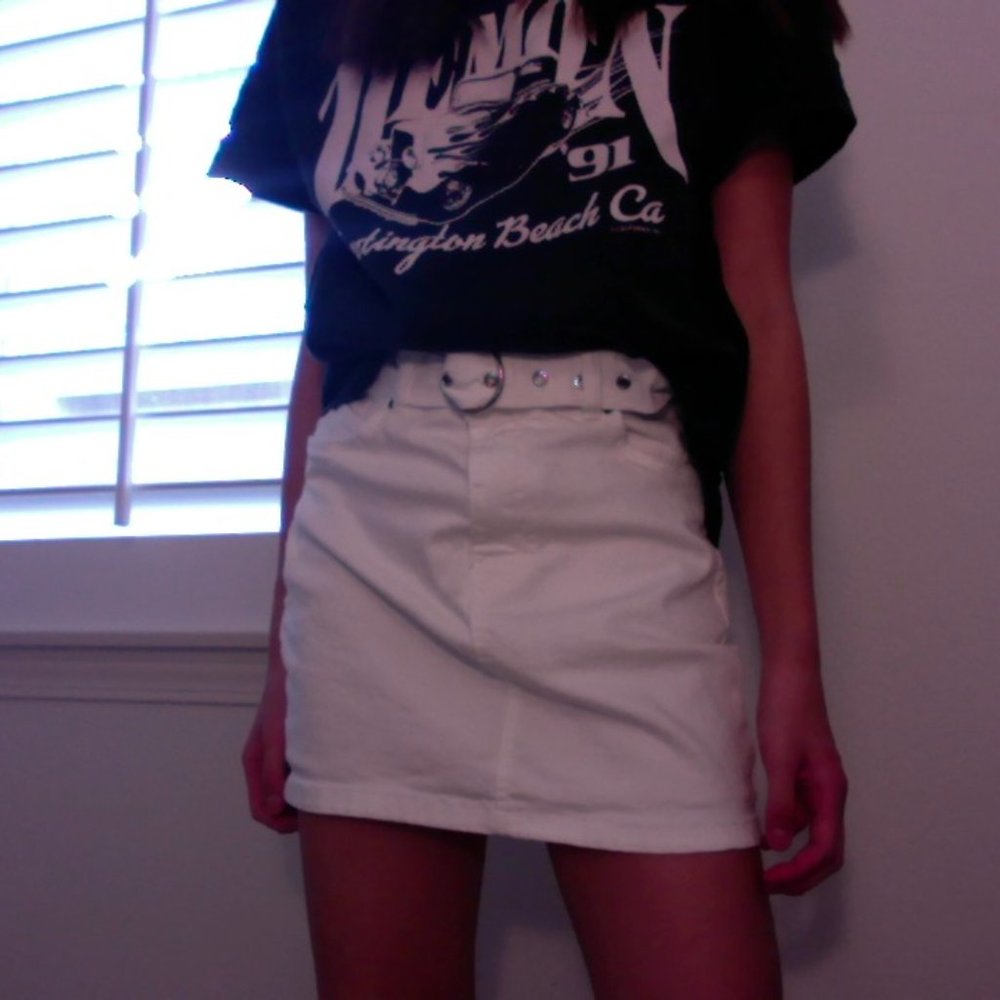 Cute white skirt
